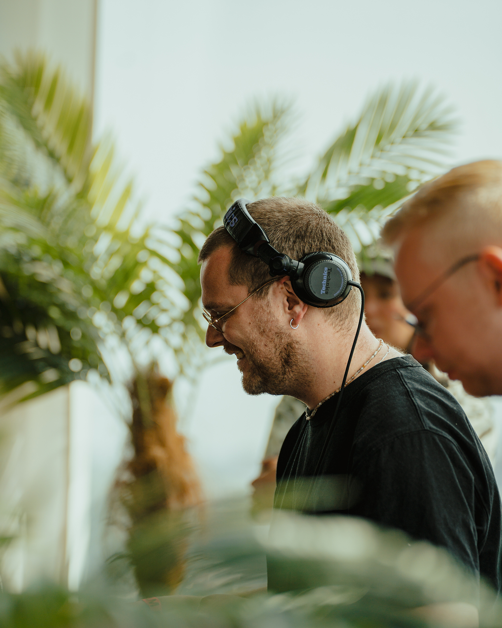 Levensechte kunstplanten gebruikt als decoratie op diverse evenementen, die zorgen voor een stijlvolle en onderhoudsvrije groene sfeer.
			  